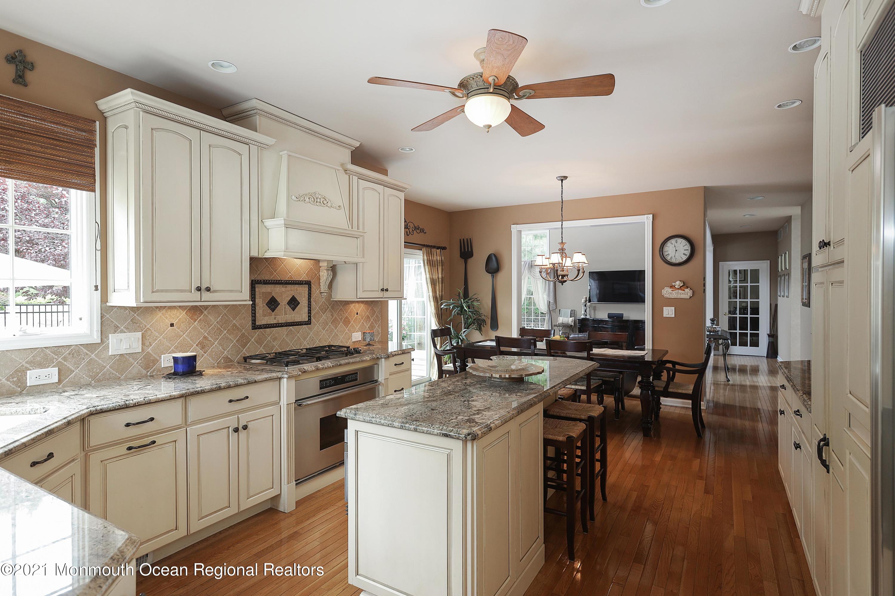 291 Bennington Road Freehold, NJ 07728 - Photo 20 of 53 1T4A5399