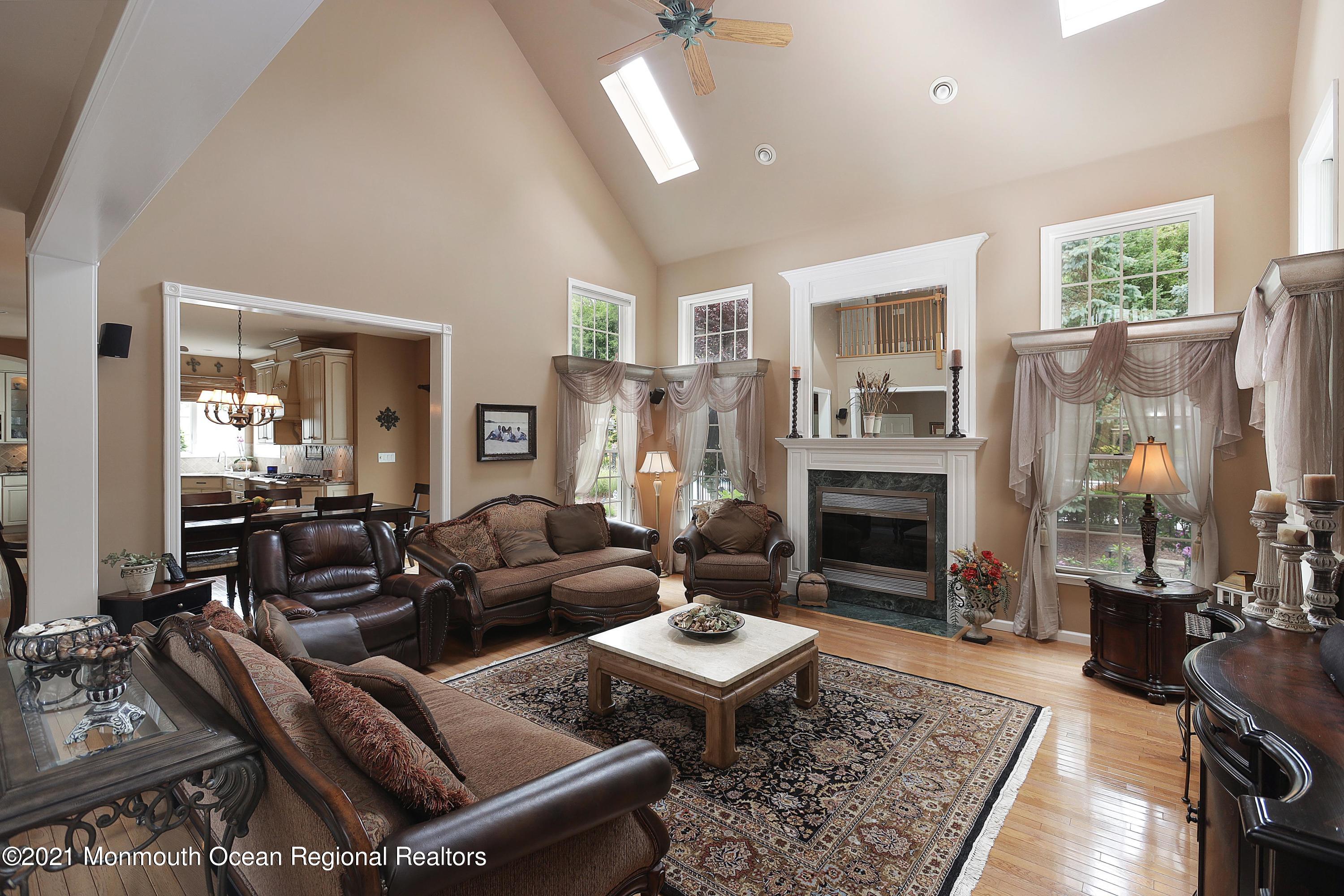 291 Bennington Road Freehold, NJ 07728 - Photo 22 of 53 1T4A5406