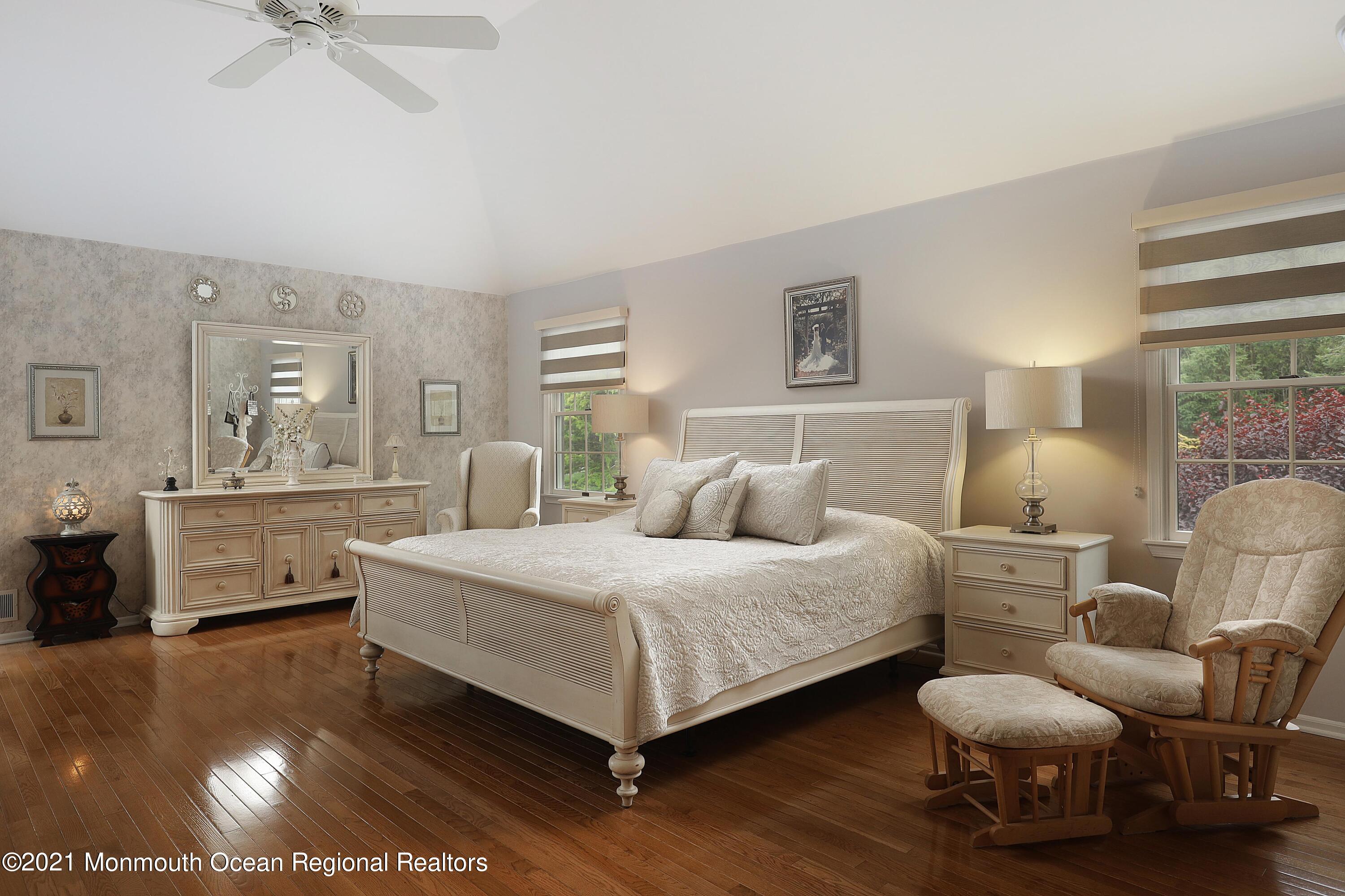 291 Bennington Road Freehold, NJ 07728 - Photo 26 of 53 1T4A5350