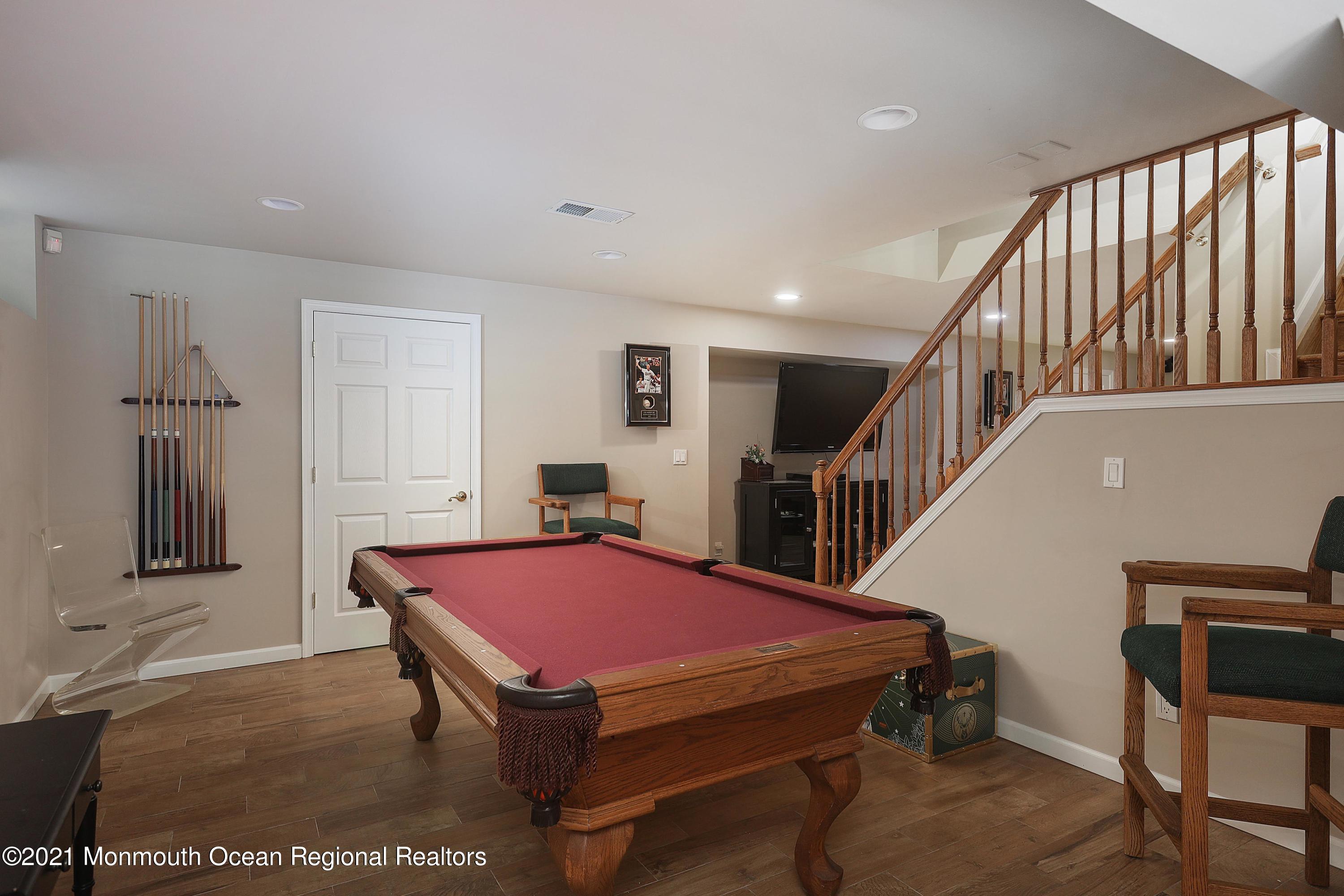 291 Bennington Road Freehold, NJ 07728 - Photo 35 of 53 1T4A5414