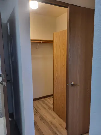 $1,000 | 609 Main Street South, Unit 4, Renville, MN 56284