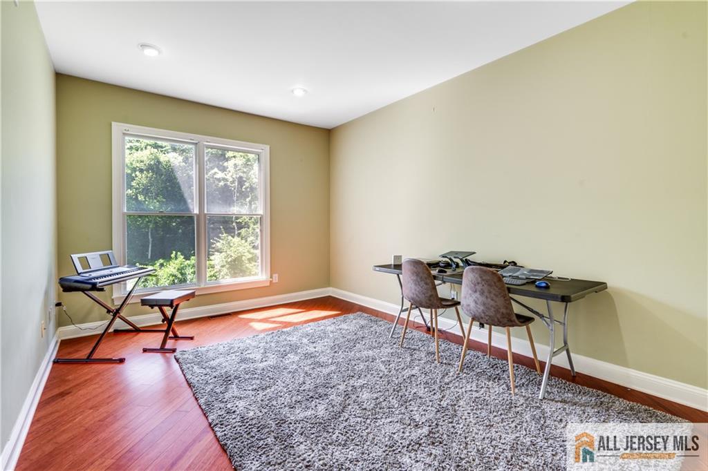 35 Old Mill Road Marlboro, NJ 07746 - Photo 19 of 54 Gallery Image 19