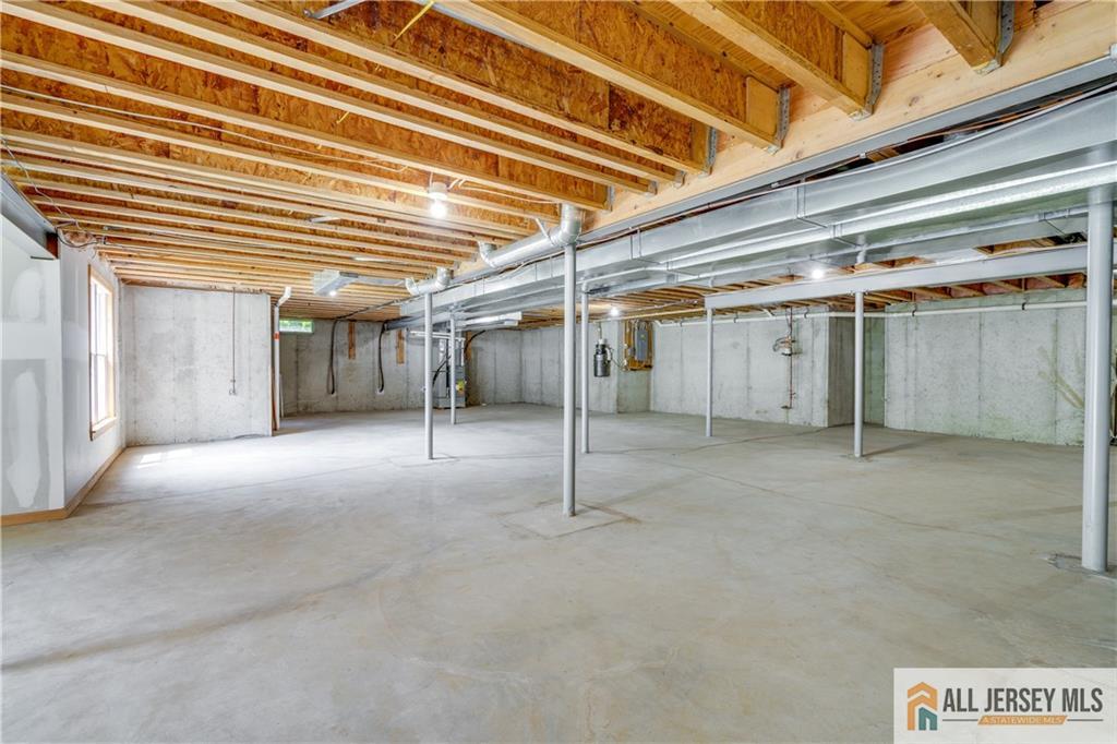 35 Old Mill Road Marlboro, NJ 07746 - Photo 38 of 54 Gallery Image 38