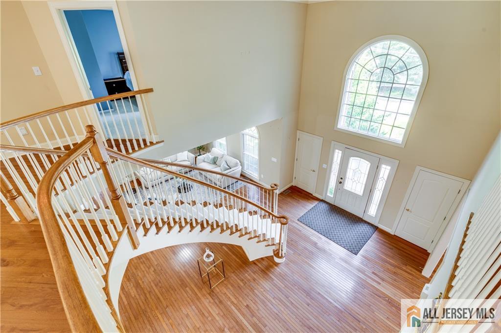 35 Old Mill Road Marlboro, NJ 07746 - Photo 5 of 54 Gallery Image 5