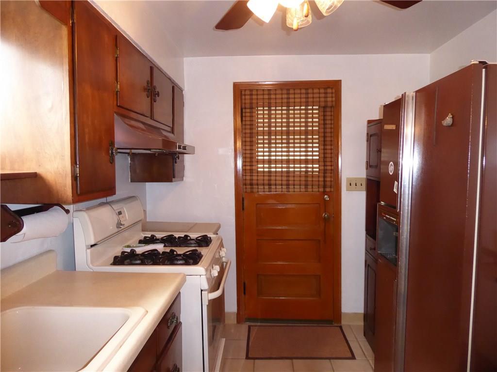 1445 Cathell Road Pittsburgh, PA 15236 - Photo 14 of 25 Gallery Image 14