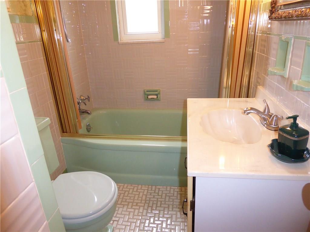 1445 Cathell Road Pittsburgh, PA 15236 - Photo 9 of 25 Gallery Image 9