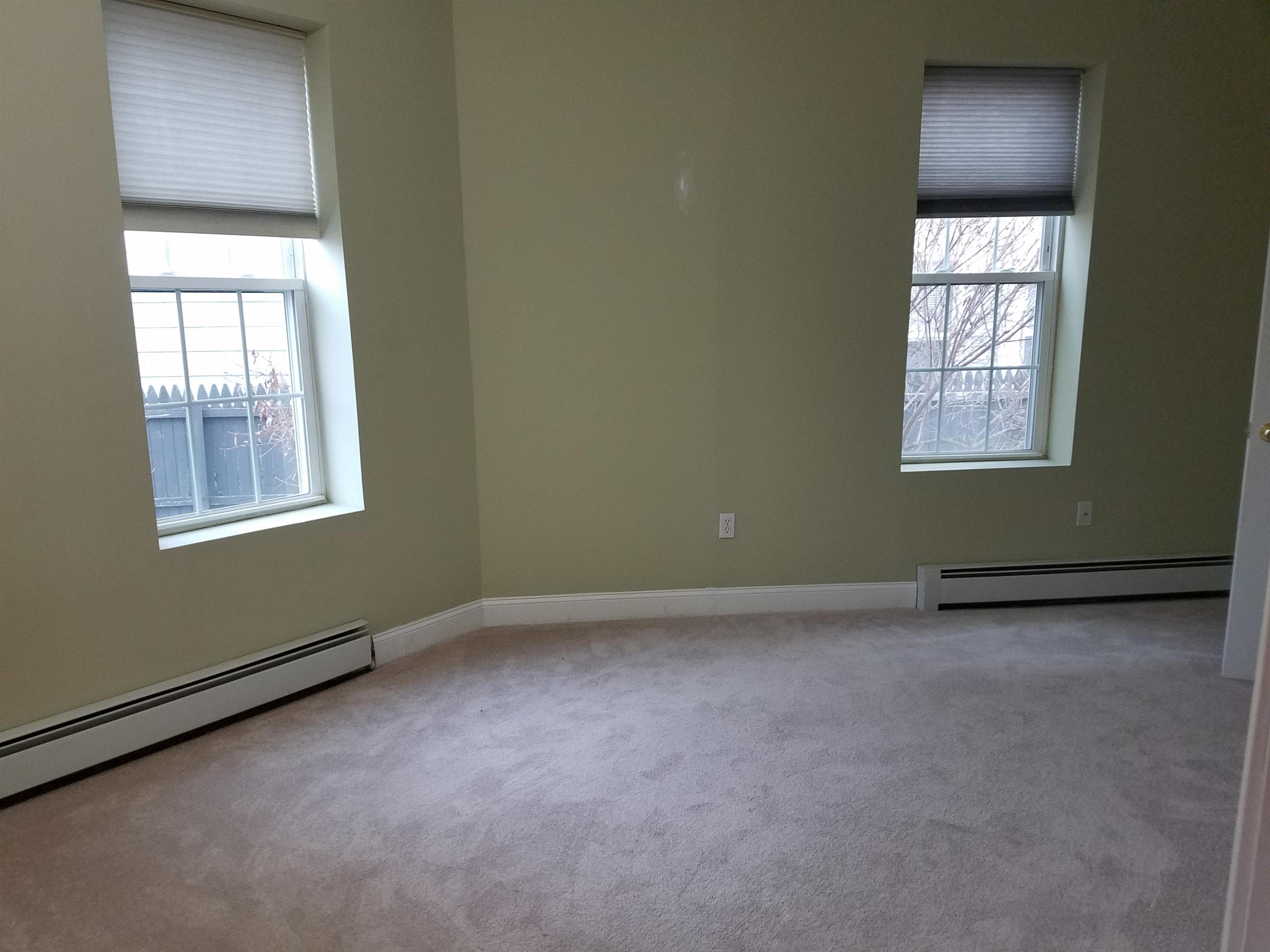 585 Beech Street, Unit FIRST Manchester, NH 03104 - Photo 11 of 15