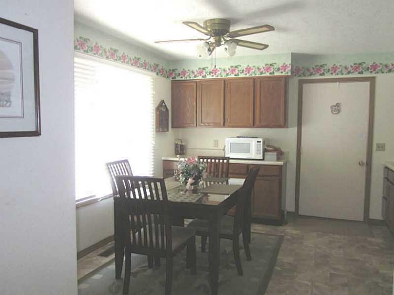 1042 Armsgate Road, Unit 35 Springfield, OH 45503 - Photo 8 of 17
