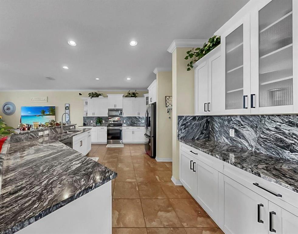 5457 Sandy Shell Drive Apollo Beach, FL 33572 - Photo 21 of 65