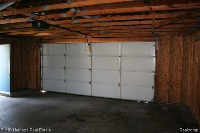 314 6th Street Fenton, MI 48430 - Photo 20 of 20 Garage