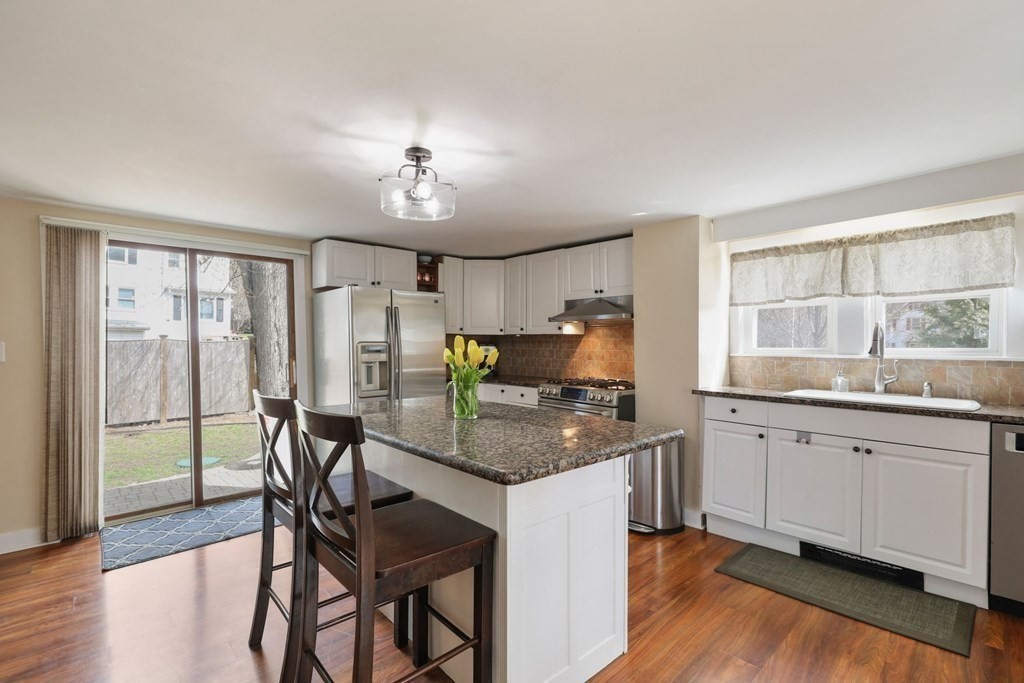 211 Commonwealth Road Wayland, MA 01778 - Photo 4 of 24 Gallery Image 4