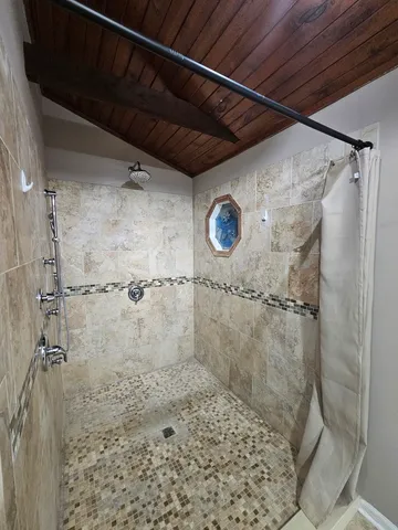 $2,750 | 600 Hawthorne Lane, Carpentersville, IL 60110