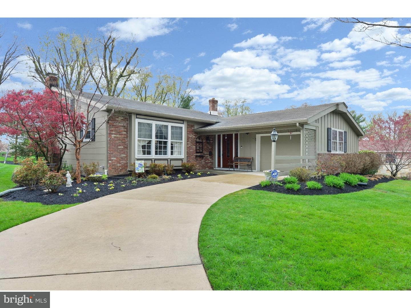 106 Leeds Road Mount Laurel, NJ 08054 - Photo 1 of 25 Gallery Image 1