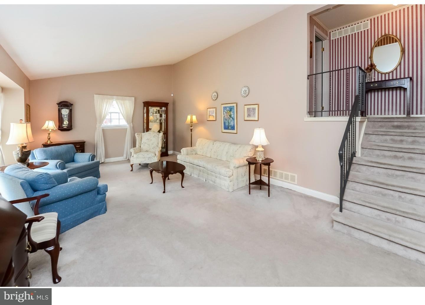 106 Leeds Road Mount Laurel, NJ 08054 - Photo 3 of 25 Gallery Image 3