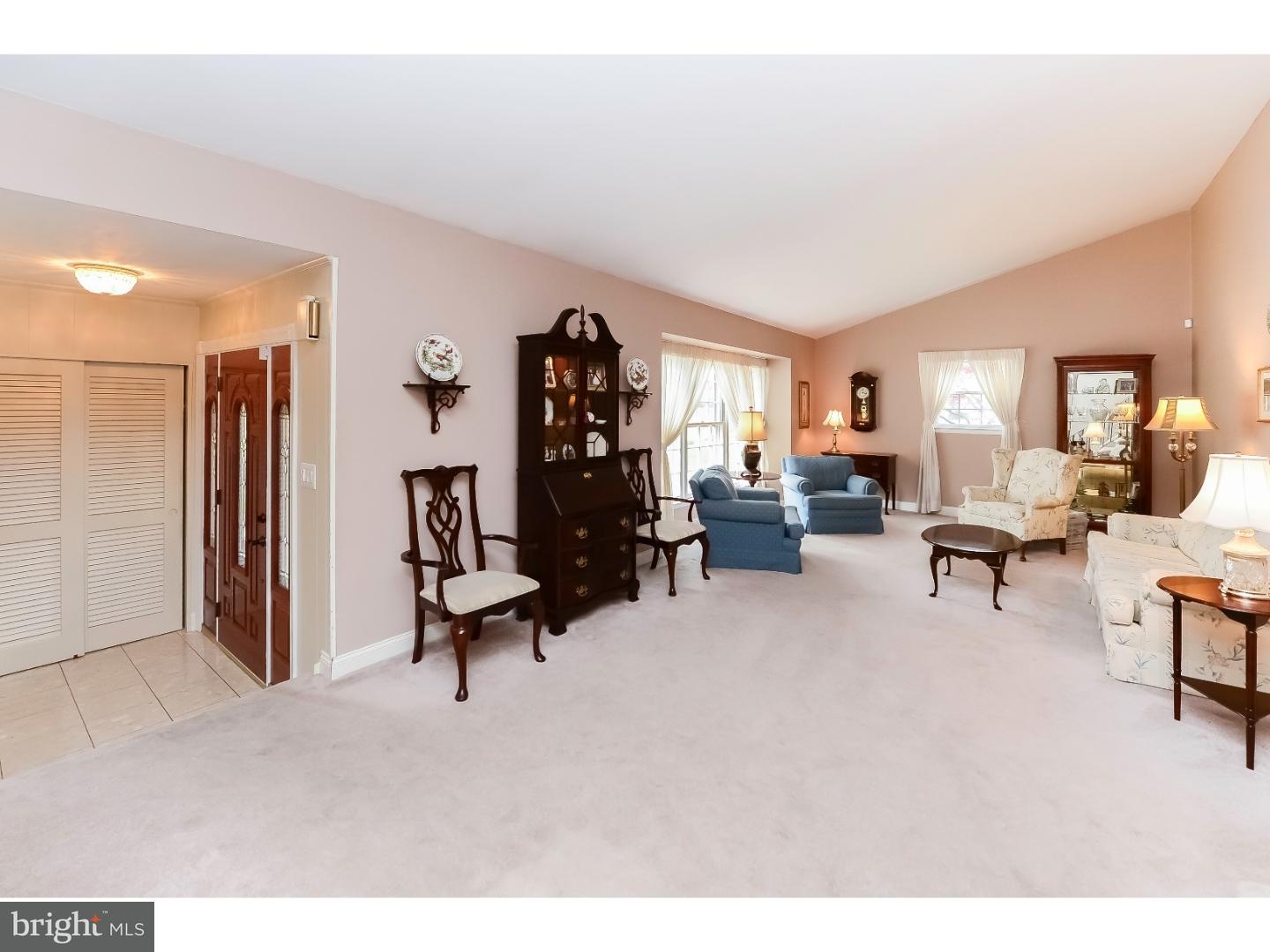 106 Leeds Road Mount Laurel, NJ 08054 - Photo 4 of 25 Gallery Image 4