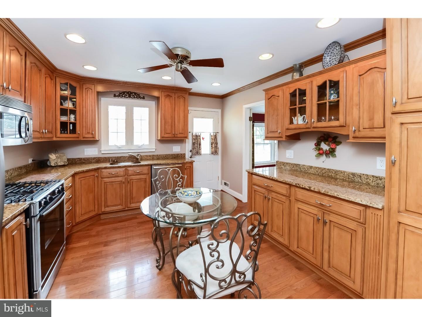 106 Leeds Road Mount Laurel, NJ 08054 - Photo 7 of 25 Gallery Image 7