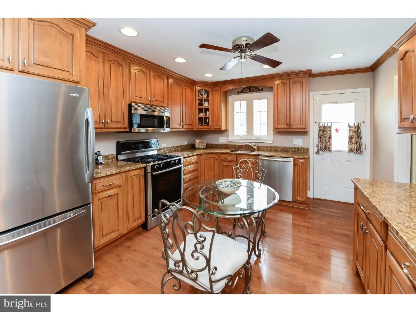 106 Leeds Road Mount Laurel, NJ 08054 - Photo 8 of 25 Gallery Image 8