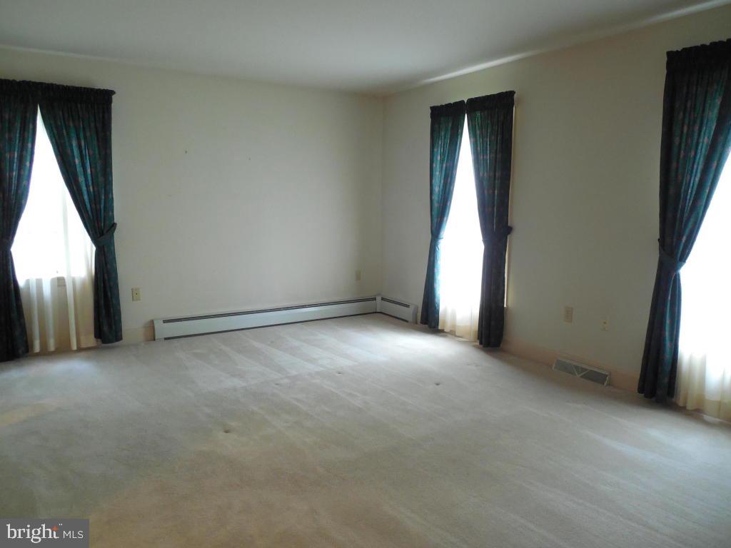 1602 Stony Battery Road Lancaster, PA 17601 - Photo 11 of 24 Gallery Image 11