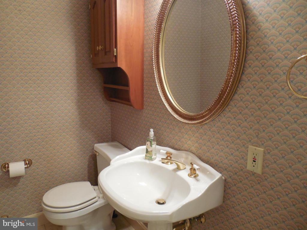 1602 Stony Battery Road Lancaster, PA 17601 - Photo 14 of 24 Gallery Image 14