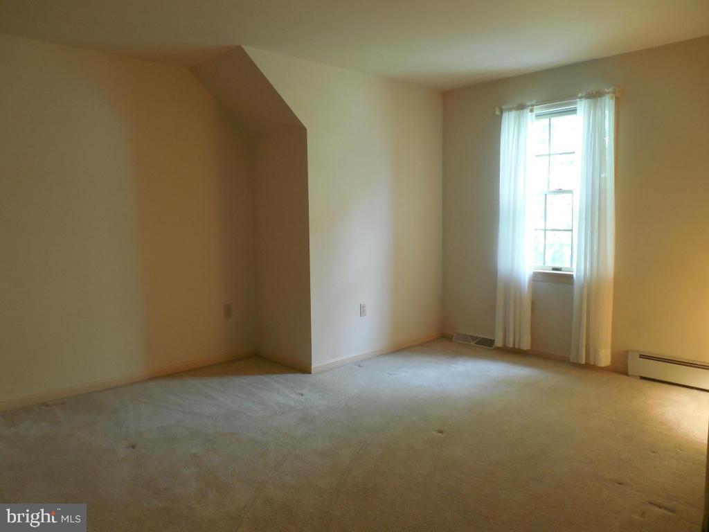 1602 Stony Battery Road Lancaster, PA 17601 - Photo 17 of 24 Gallery Image 17