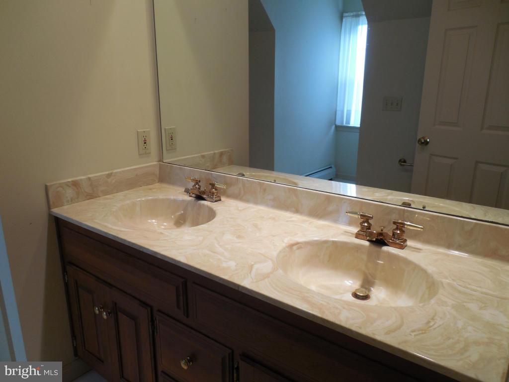1602 Stony Battery Road Lancaster, PA 17601 - Photo 19 of 24 Gallery Image 19