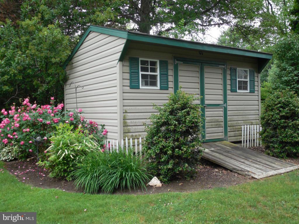 1602 Stony Battery Road Lancaster, PA 17601 - Photo 22 of 24 Gallery Image 22