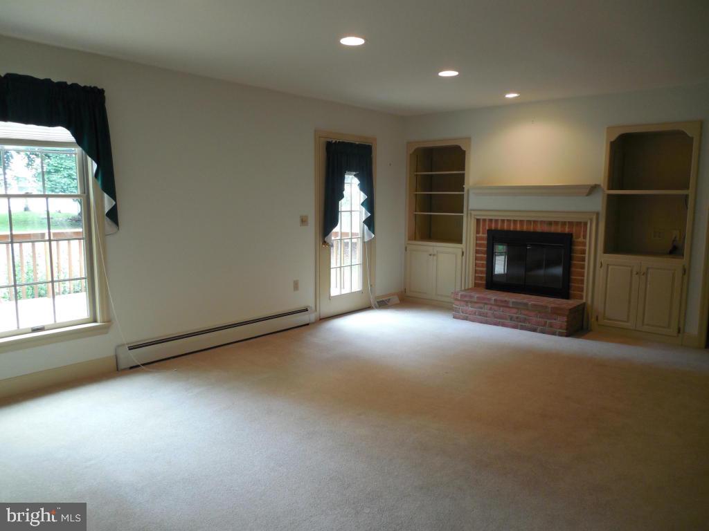 1602 Stony Battery Road Lancaster, PA 17601 - Photo 9 of 24 Gallery Image 9