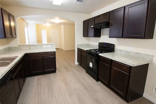 $2,195 | 937 Harvest Salt Lane, La Marque, TX 77568