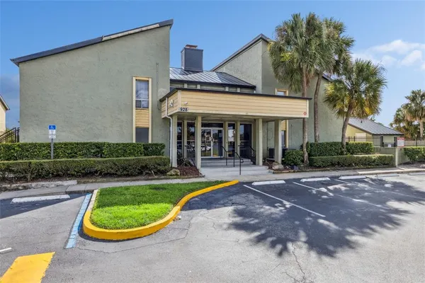 $139,999 | 914 Lake Destiny Road, Unit G, Altamonte Springs, FL 32714