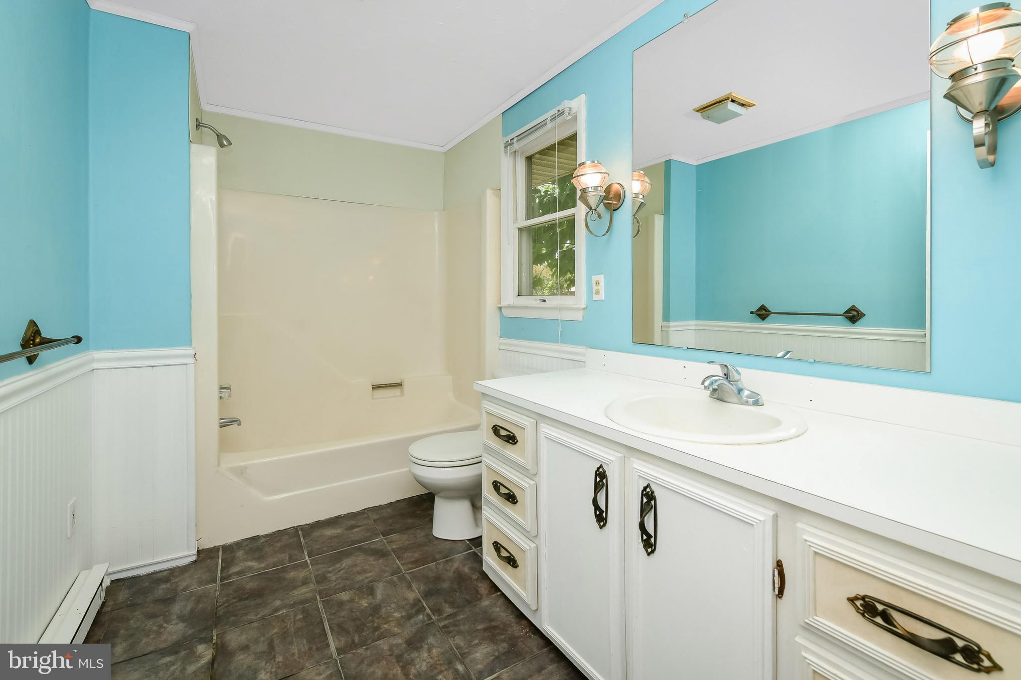7290 Division Street Willards, MD 21874 - Photo 24 of 28 Bathroom 2
