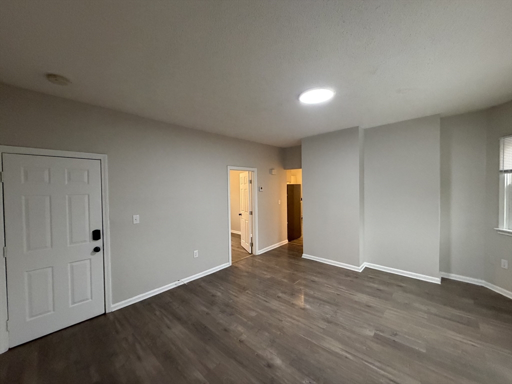 137 Midland Street, Unit 1 Lowell, MA 01851 - Photo 5 of 16