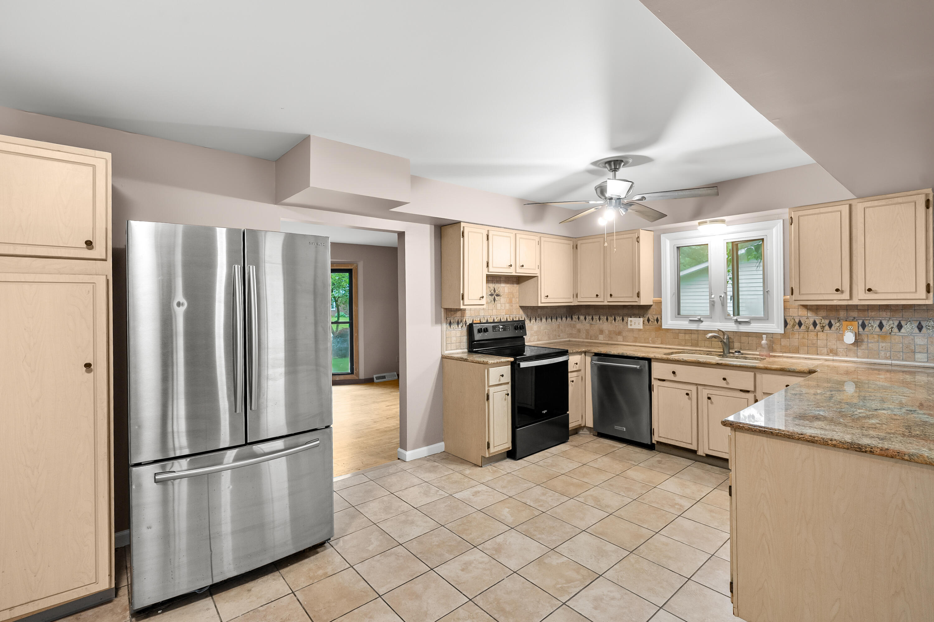 823 Newgate Road Kalamazoo, MI 49006 - Photo 8 of 30 Newgate Rd 823 Kalamazoo 49006-6