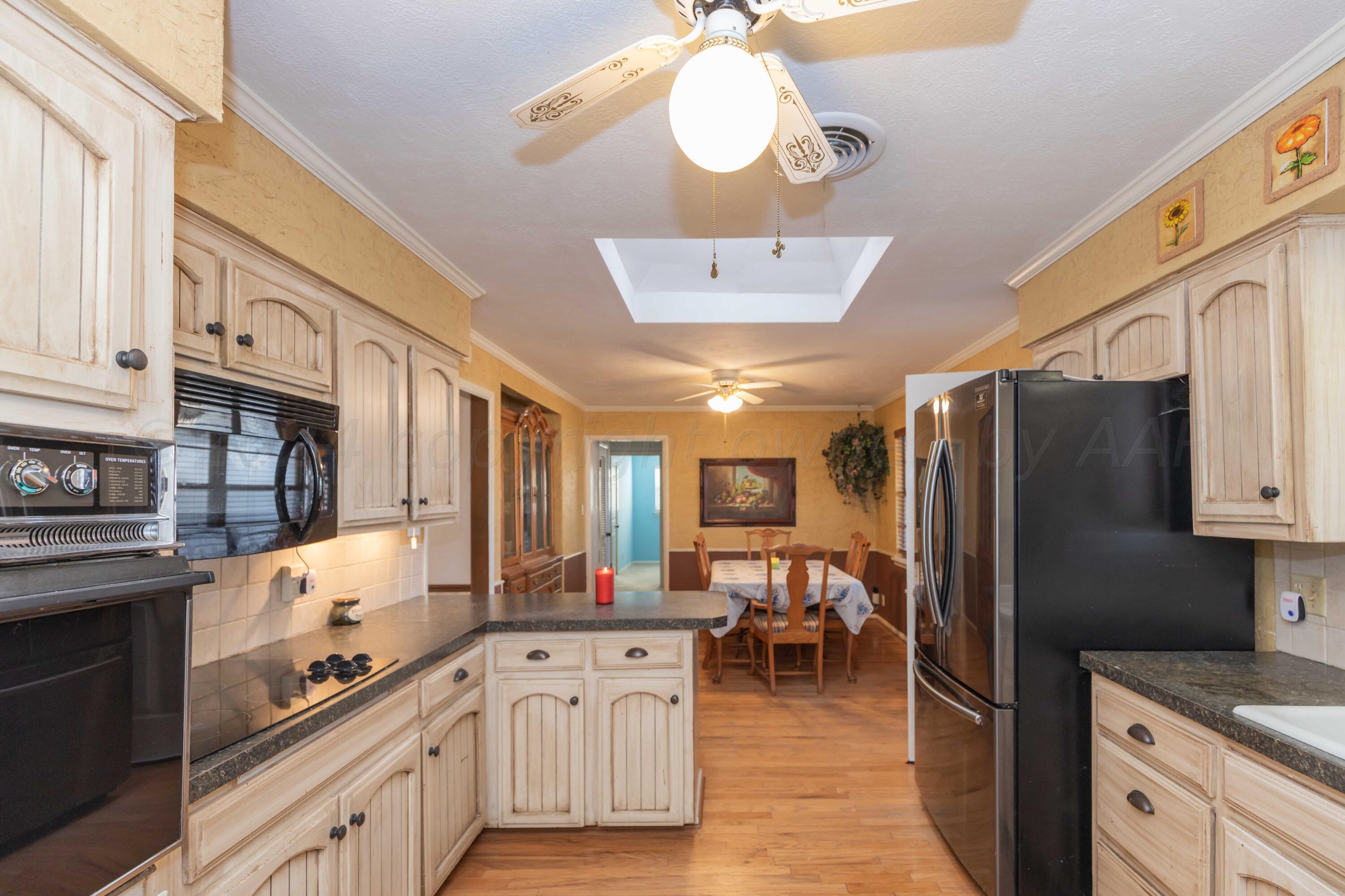 4006 Tulane Drive Amarillo, TX 79109 - Photo 14 of 44 KITCHEN VIEW 3