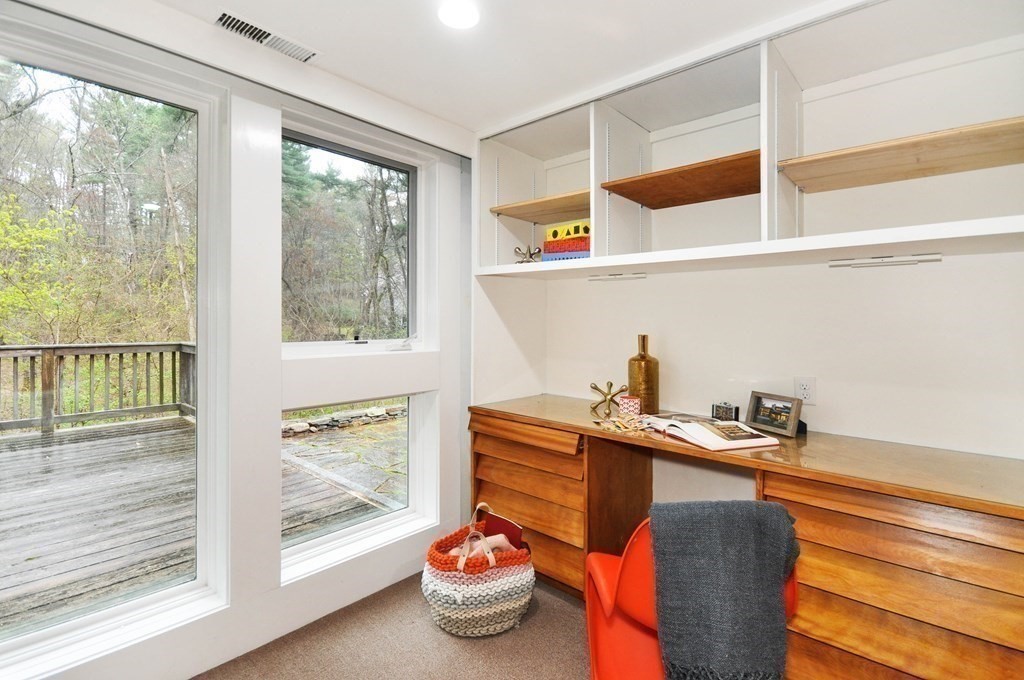 289 The Valley Road Concord, MA 01742 - Photo 13 of 17