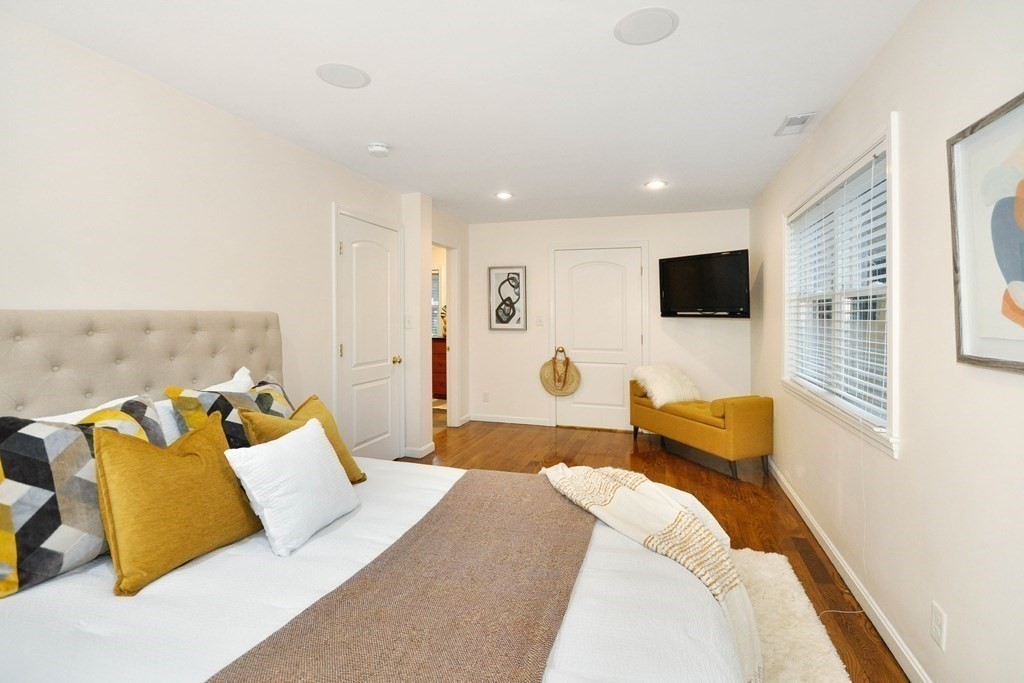 289 The Valley Road Concord, MA 01742 - Photo 10 of 17