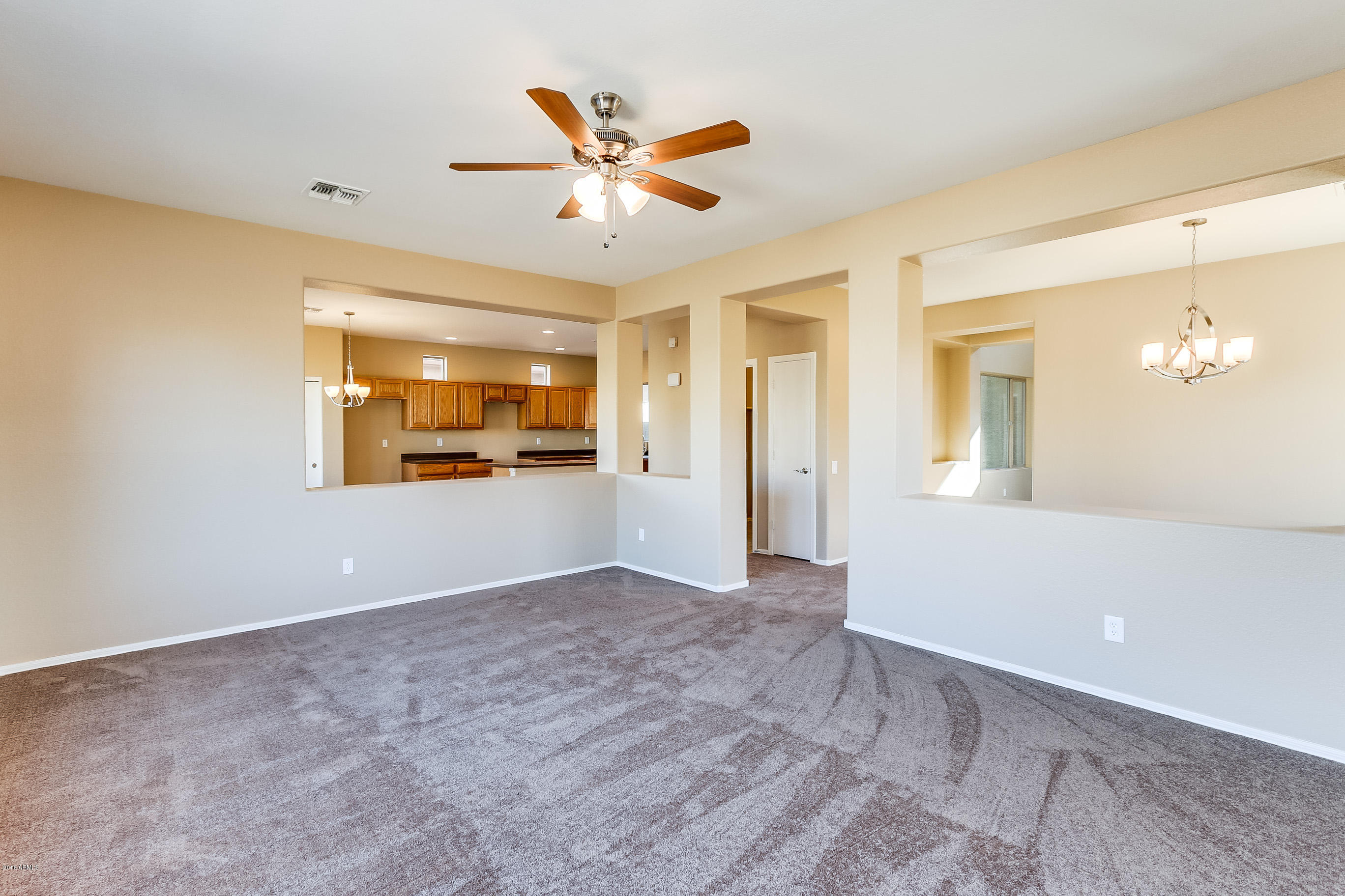 9242 West Berkeley Road Phoenix, AZ 85037 - Photo 6 of 20 Berkeley-16