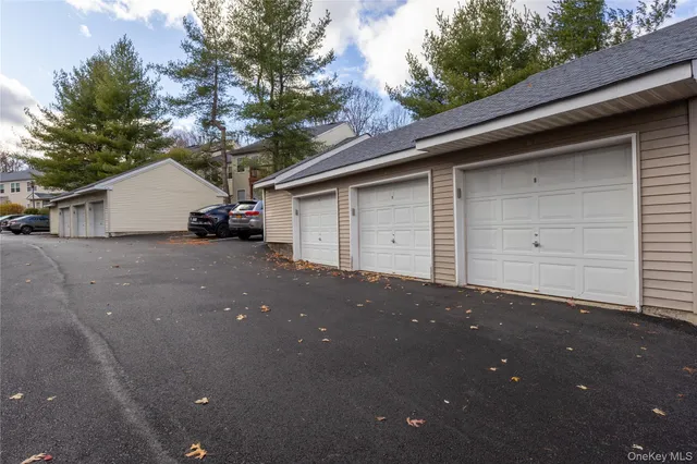$329,000 | 1306 Rosewood Court, Highland Mills, NY 10930