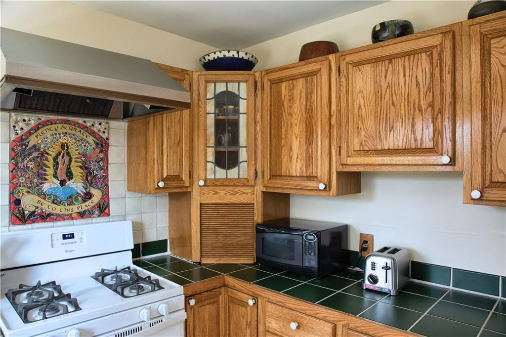 68 Boulder Hill Road Tenants Harbor, ME 04860 - Photo 3 of 29 Kitchen