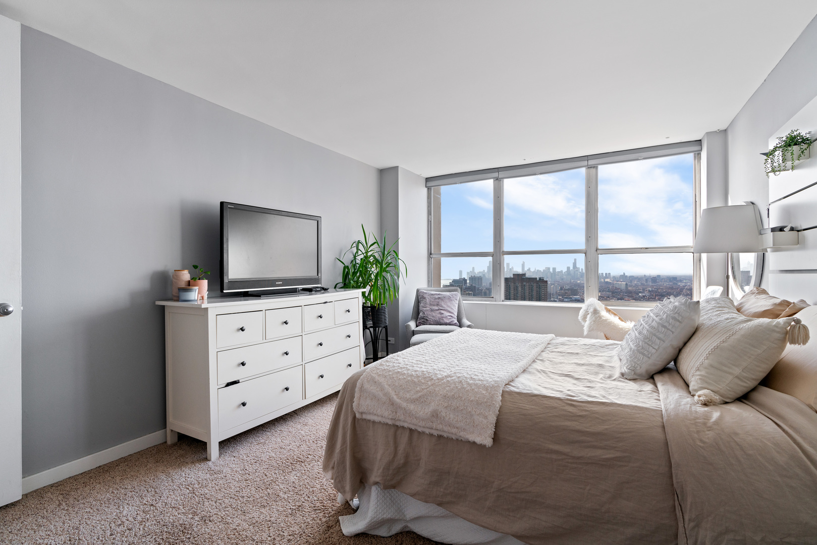 655 West Irving Park Road, Unit 5315 Chicago, IL 60613 - Photo 12 of 23