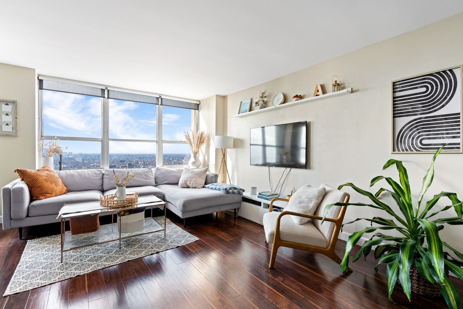 655 West Irving Park Road, Unit 5315 Chicago, IL 60613 - Photo 4 of 23