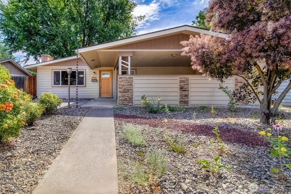 $450,000 | 2016 Crawford Drive, Walla Walla, WA 99362