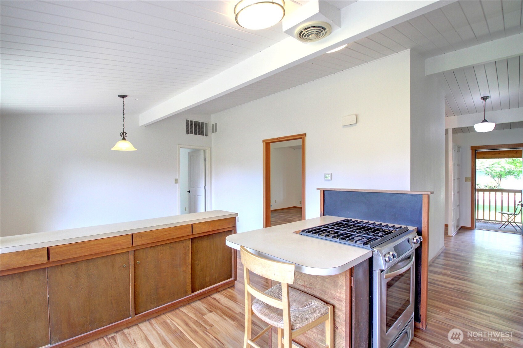 16972 Vaughn Road Mount Vernon, WA 98273 - Photo 9 of 34 Gallery Image 9