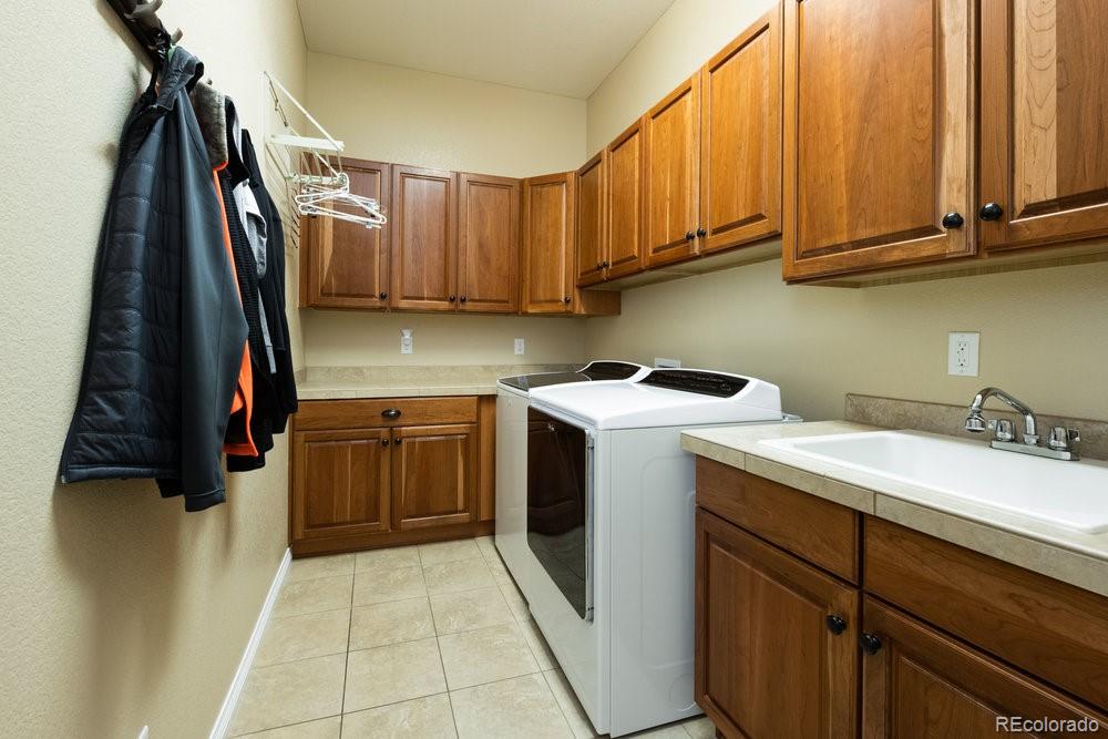 620 Hiddenbrook Court Highlands Ranch, CO 80126 - Photo 20 of 40 Gallery Image 20