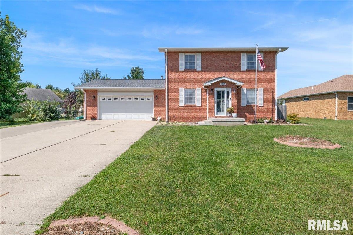 707 North Bitterroot Court Athens, IL 62613 - Photo 2 of 33 Gallery Image 2