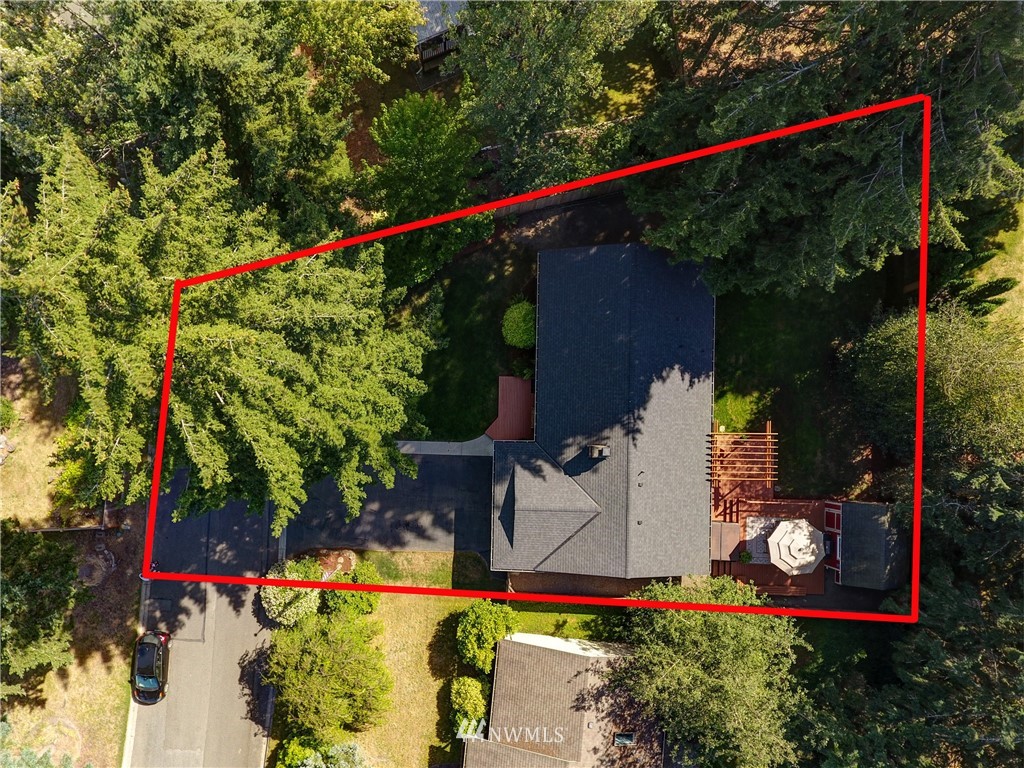 2 222nd Street Southwest Bothell, WA 98021 - Photo 25 of 29 an outdoor space with wooden fence