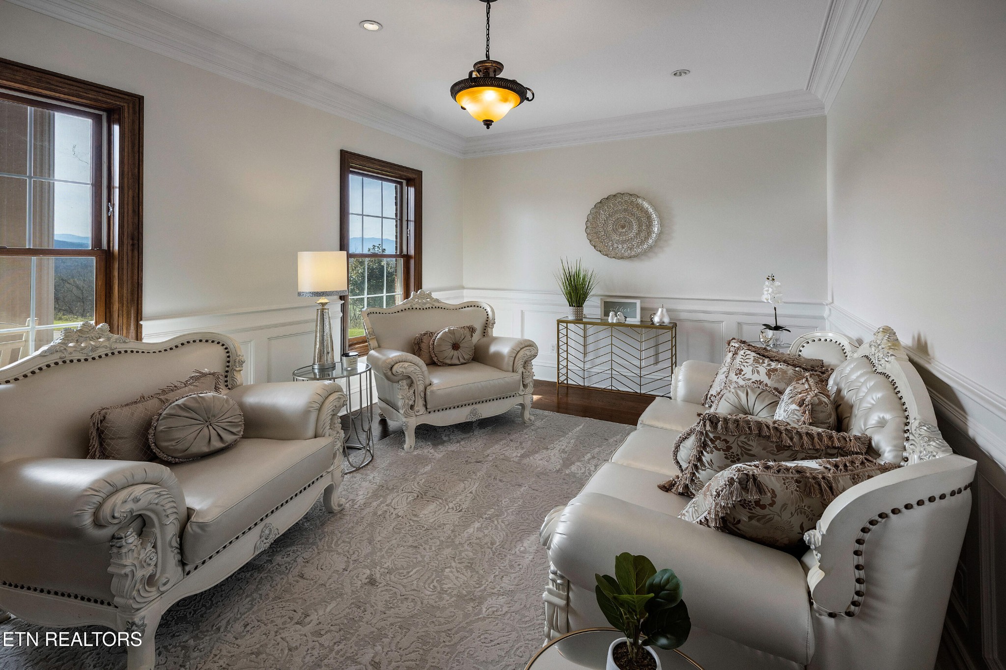 3050 Sims Road Sevierville, TN 37876 - Photo 16 of 59 a living room with furniture