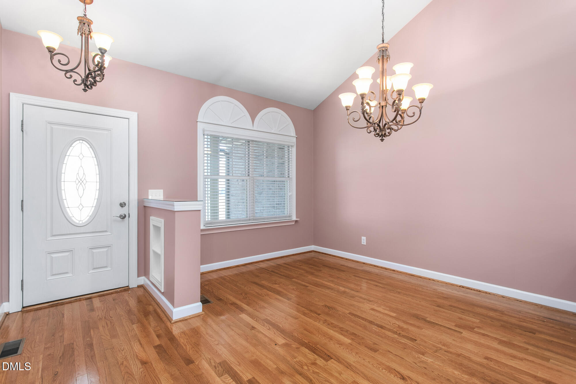 520 Grandview Drive Graham, NC 27253 - Photo 8 of 32 520 Grandview Drive-6