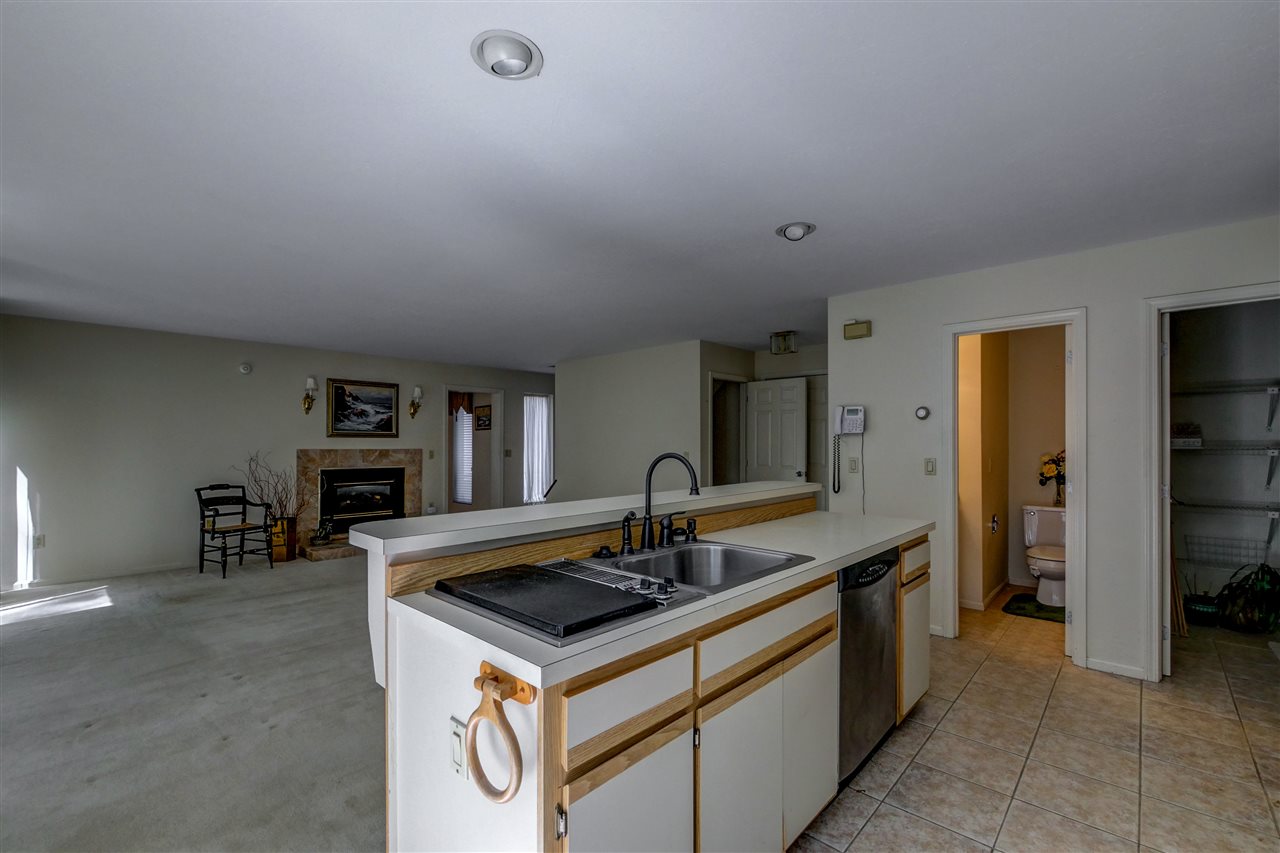 10 Quails Way Merrimack, NH 03054 - Photo 6 of 40