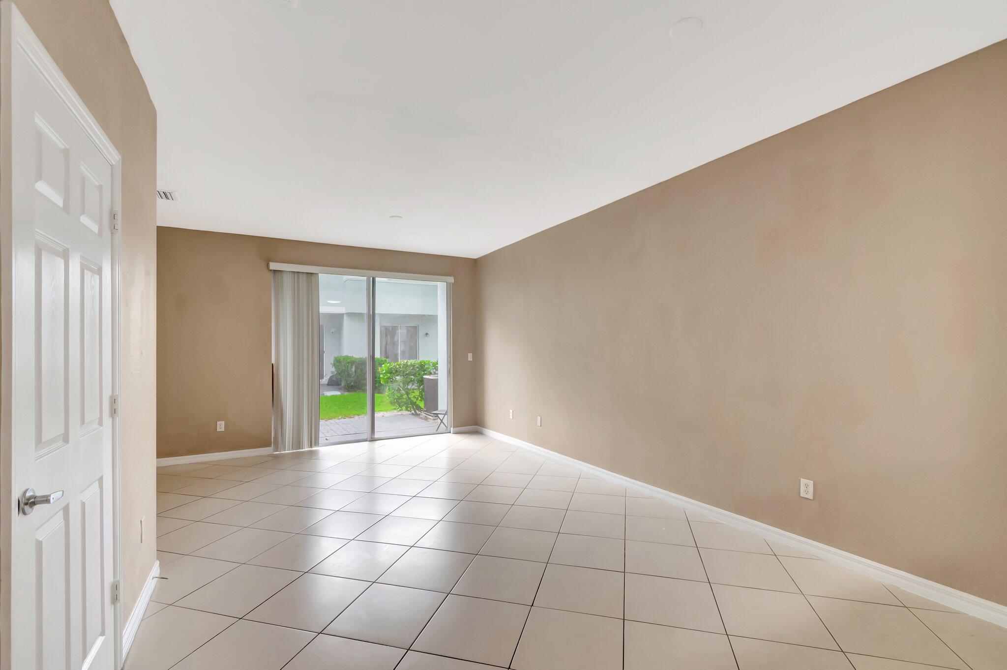 1912 Hibiscus Lane Riviera Beach, FL 33404 - Photo 14 of 55 14-web-or-mls-DSC_3249