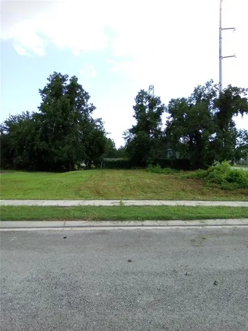 $25,000 | 2937 Laussat Place, New Orleans, LA 70117